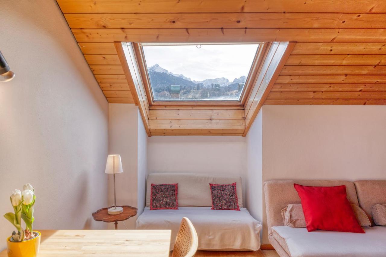 Ruhige Ferienwohnung Partenkirchen 2 ガルミッシュ・パルテンキルヒェン エクステリア 写真