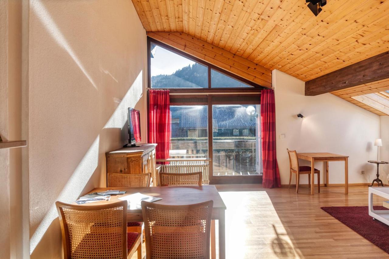 Ruhige Ferienwohnung Partenkirchen 2 ガルミッシュ・パルテンキルヒェン エクステリア 写真