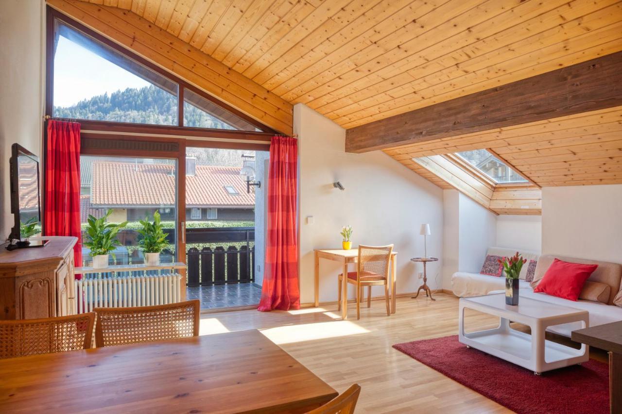 Ruhige Ferienwohnung Partenkirchen 2 ガルミッシュ・パルテンキルヒェン エクステリア 写真