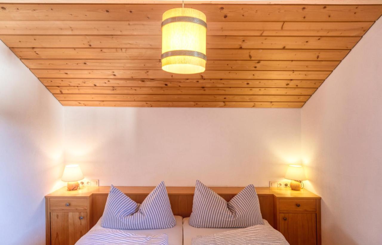 Ruhige Ferienwohnung Partenkirchen 2 ガルミッシュ・パルテンキルヒェン エクステリア 写真