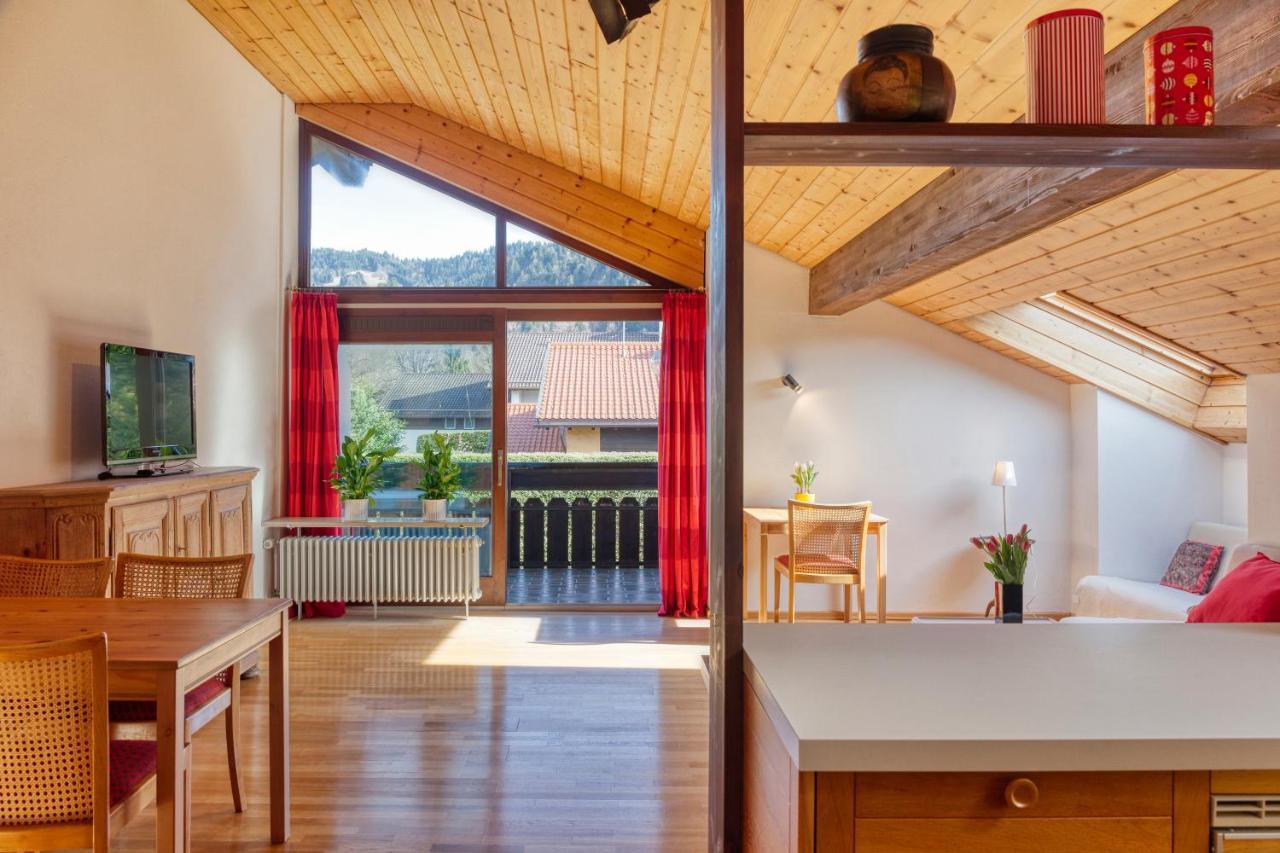 Ruhige Ferienwohnung Partenkirchen 2 ガルミッシュ・パルテンキルヒェン エクステリア 写真